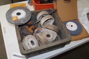 lot 474 image: Lot of (1 Box) Grinding Wheels