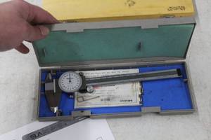 lot 519 image: Mitutoyo Caliper  with Case