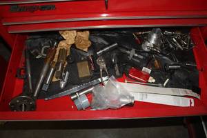 lot 1089 image: Lot of (1 Drawer) Milling Bits and Parts
