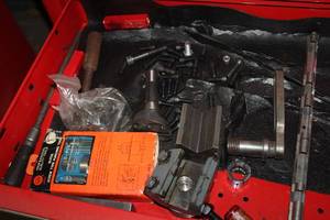 lot 1087 image: Lot of (12 Drawer) Vee Block, Screw Type Punching Tool 10-piece, Milling Parts