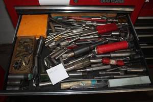 lot 1092 image: Lot of (1 Drawer) End Mill Bits