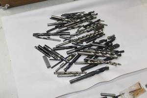 lot 1054 image: Drill Bits