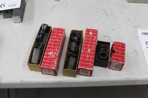lot 531 image: Lot of (3) Starrett Jack Screws (in original boxes)
