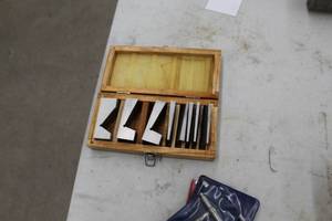 lot 549 image: 3 Universal Angle Block Set  with Wood Case