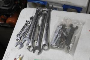 lot 1188 image: Combination and Open End Wrenches