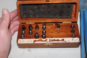 lot 565 image: Spence Industries Jo-Plugs Tapped Hole Location Gages  with Wood Case