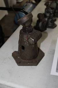 lot 561 image: Jack Screw