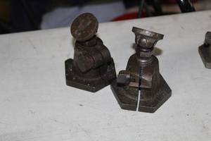 lot 562 image: Lot of (2) Jack Screws