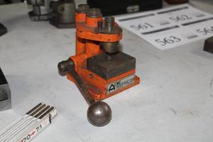 lot 569 image: Acme Industrial Co Bench Press