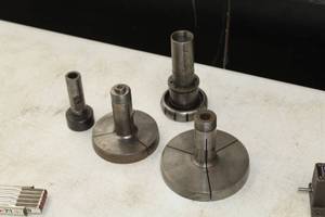 lot 583 image: Lot of (4) Collets
