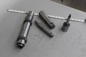 lot 645 image: Lot of (4) Lathe Parts