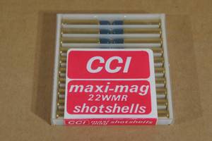 lot 64 image: 20 CCI Maxi-Mag .22 WMR Shotshells