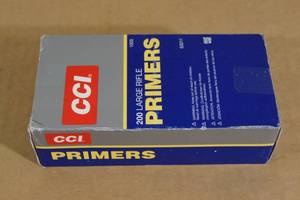 lot 116 image: 1000 CCI No 200 Large Rifle Primers