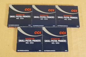 lot 122 image: 500 CCI No 550 Magnum Small Pistol Primers