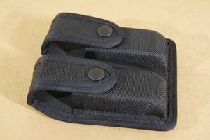 lot 142 image: Safariland Nylon Magazine Holster
