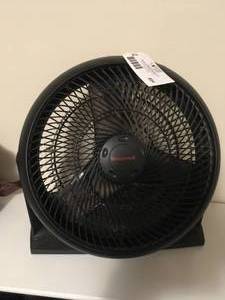 Honeywell Floor Fan