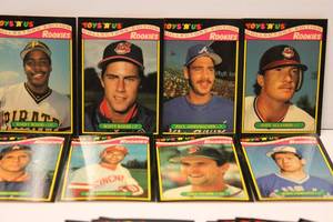 Toys R Us 1997 Baseball Rookies 33 Cards, Barry Bond, Canseco, Jackson And Many More