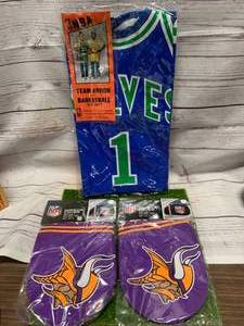 lot 72 image: New Minnesota Timberwolves Apron, Hotmitt & Vikings Mirror Covers