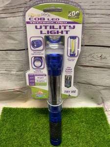 lot 96 image: New COB Ultra Bright Utility Light (Batteries Included)
