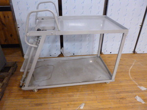 lot 34 image: Rolling Work Cart with Steps