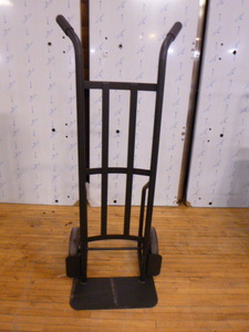 lot 41 image: New 2 Wheel Dolly