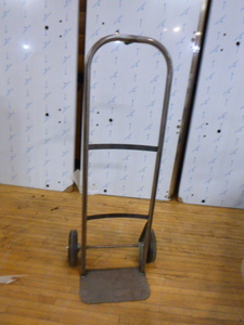 lot 45 image: New 2 Wheel Dolly