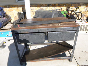 lot 74 image: 2 Drawer Work Bench