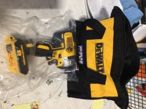 DEWALT 20-Volt MAX XR Cordless Brushless 3-Speed 14 in. Impact Driver with (1) 20-Volt 5.0Ah Battery & Charger