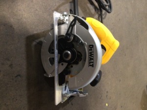 DEWALT 15 Amp Corded 7-14 in. Lightweight Circular Saw