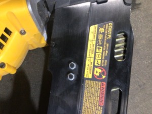 DEWALT 20-Volt MAX XR Lithium-Ion Cordless Brushless 2-Speed 21° Plastic Collated Framing Nailer (Tool Only)