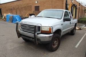 2000 Ford F-250 XLT Lariat Super Duty Super Cab 4 Door Pickup Truck