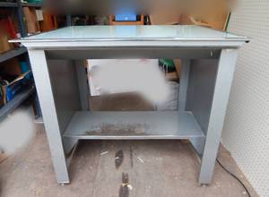 lot 14 image: &nbspNuArc Model VLT42F Large Commercial Light Table