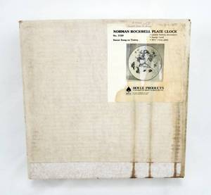 lot 145 image: Vintage 1981 Norman Rockwell Four Seasons Series Sweet Song So Young Plate Clock