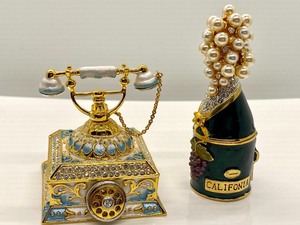 lot 16 image: Phone and Wine Bottle Trinket Boxes by Rucinni