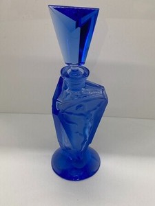 lot 23 image: Stunning Deep Blue Czech Nude Perfume Dabber Bottle