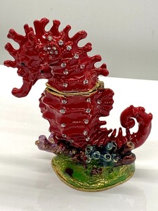 lot 29 image: Wonderful and Whimsical Seahorse Figurine Trinket Box