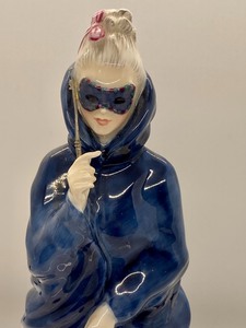 lot 30 image: Royal Doulton Masque Figurine