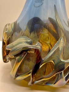 lot 32 image: Gorgeous Art Glass Vessel by Didier Saba