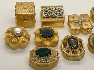 lot 40 image: Collection of Nine Miniature Trinket Boxes
