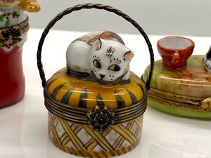 lot 38 image: Three Feline Themed Limoges Trinket Boxes