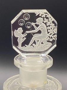 lot 181 image: Beautiful Whimsical Frosted Perfume Bottle