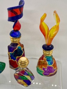 lot 176 image: Small Rainbow Designed Dabber Bottles