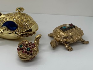 lot 274 image: Marine Life Figurines Trinket Boxes