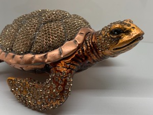 lot 267 image: Bejeweled Turtle Figurine Trinket Box