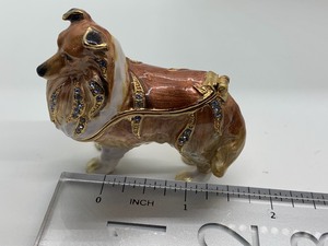 lot 269 image: Bejeweled Collie Trinket Box
