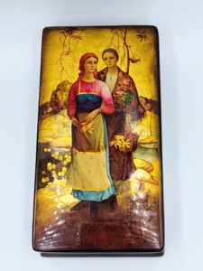 lot 59 image: Russian Lacquer Trinket Box
