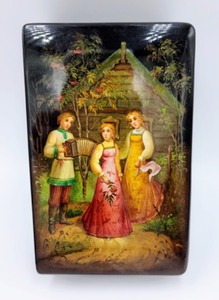 lot 60 image: Russian Painted Lacquer Trinket Box