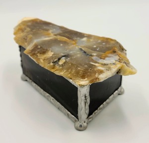 lot 73 image: Amber Stained Glass and Stone Trinket Box