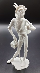 lot 214 image: Kaiser Porcelain Figurine