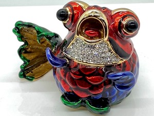 lot 288 image: Bright and Colorful Koi Fish Trinket Box